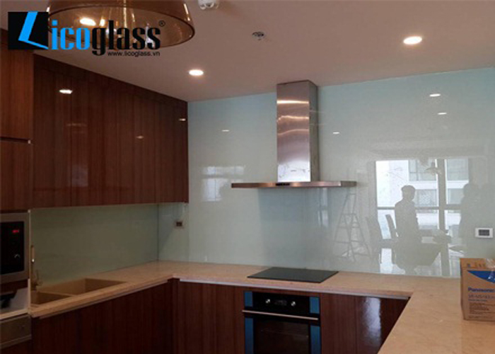 Mẫu kính màu ốp bếp Mẫu kính màu ốp bếp 01