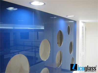 KÍNH MÀU ỐP BẾP 15